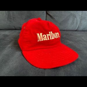 Vintage corduroy Marlboro hat! This is a must have for your favorite smoker.